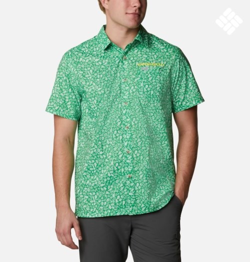 Men's Columbia Collegiate PFG Super Slack Tide - Oregon Shirts Green | CA-R6CL3