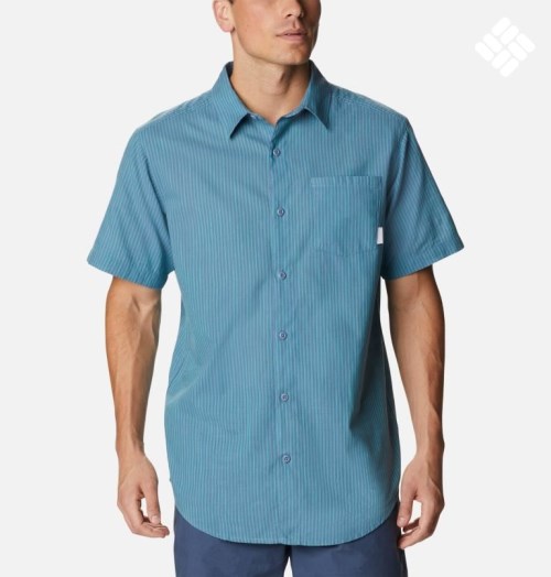 Men's Columbia Under Exposure Yarn-Dye Short Sleeve Shirts Stripe | CA-B5CL8