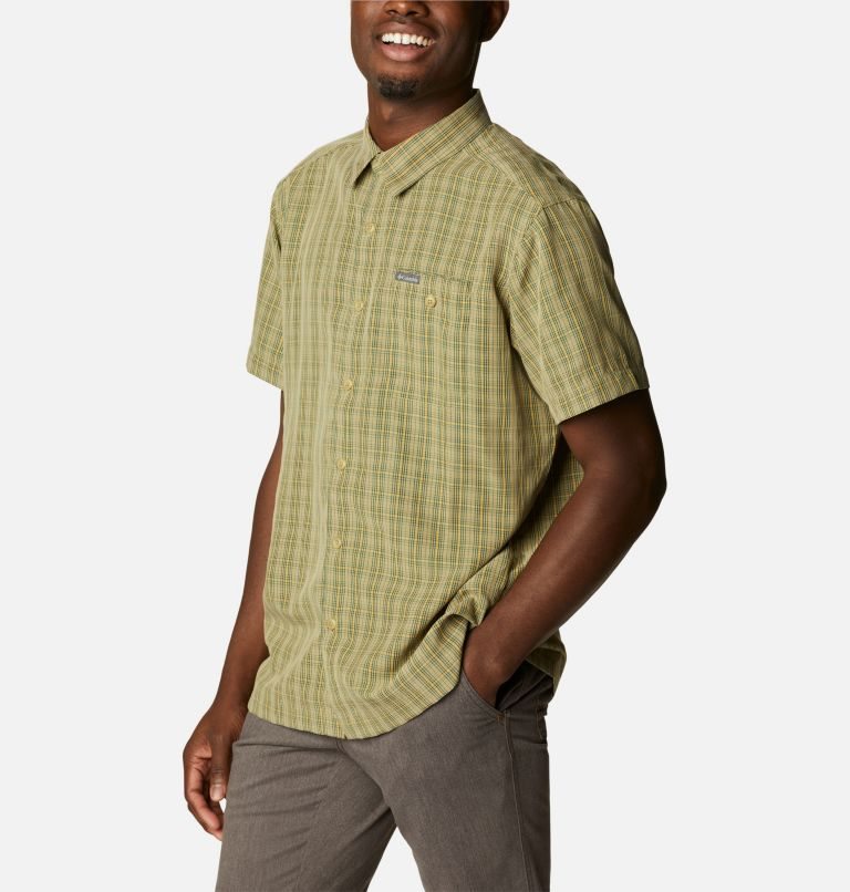 Men's Columbia Lakeside Trail Short Sleeve Shirts Olive | CA-R5403
