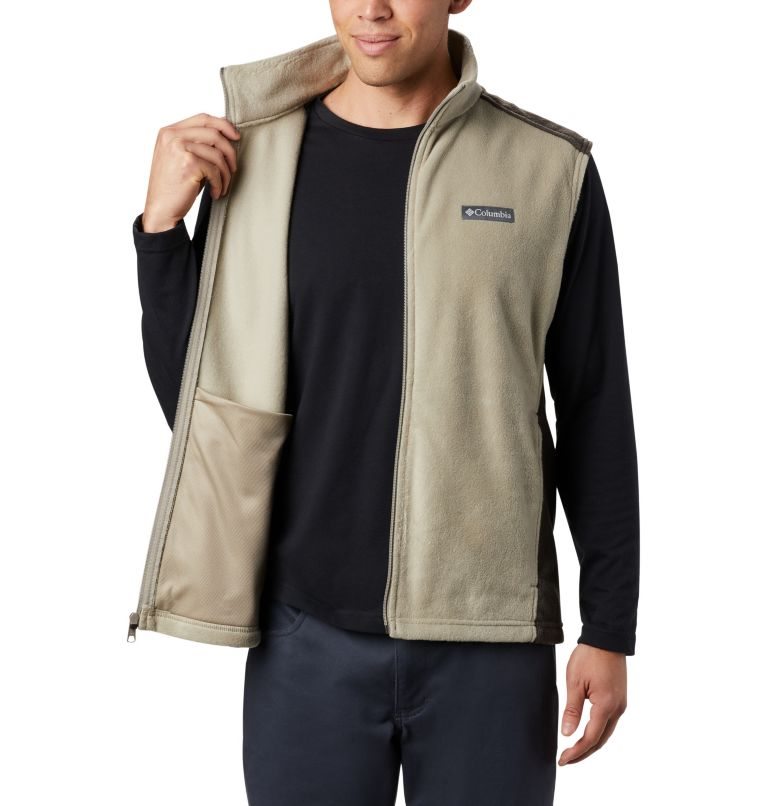 Men's Columbia Steens Mountain Fleece Vest Olive | CA-SL35A
