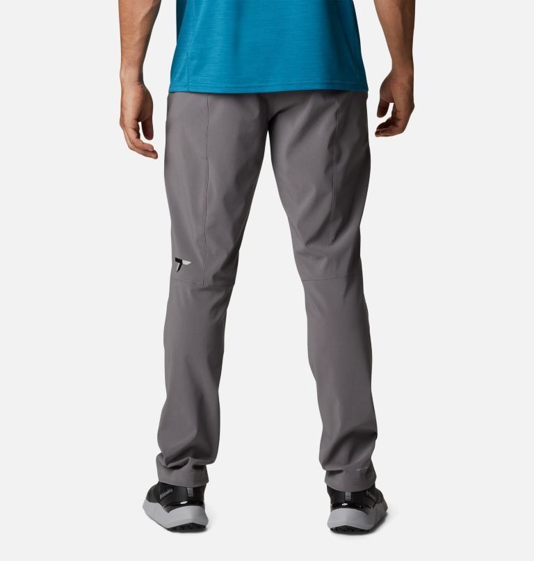 Men's Columbia Titan Pass Hiking Pants Dark Grey | CA-E150C