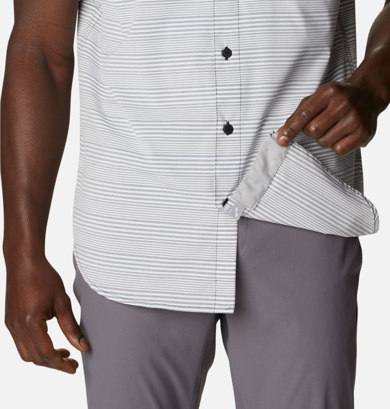 Men's Columbia Twisted Creek III Short Sleeve Shirts Stripe | CA-PC1A5