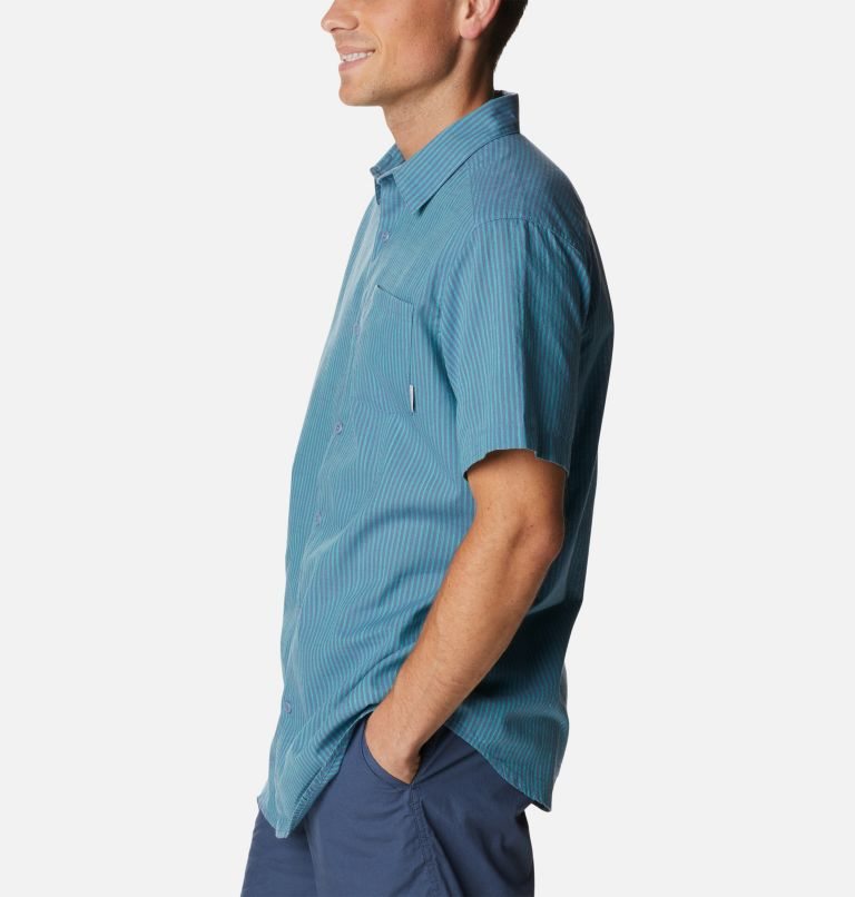 Men's Columbia Under Exposure Yarn-Dye Short Sleeve Shirts Stripe | CA-B5CL8