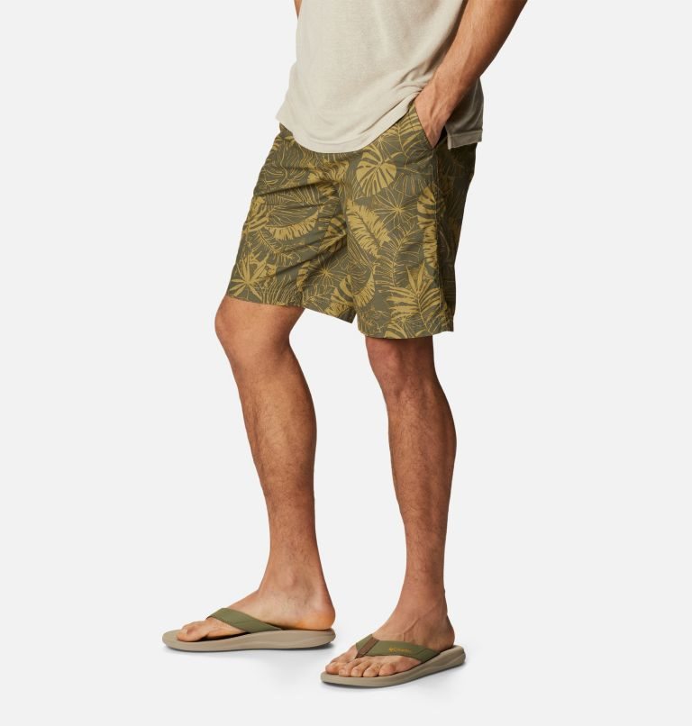 Men's Columbia Washed Out Printed Shorts Olive | CA-DL3C1