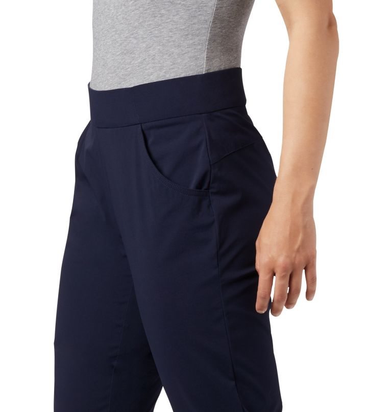 Women's Columbia Anytime Casual Capris Sport Pants Navy | CA-Z4A3L