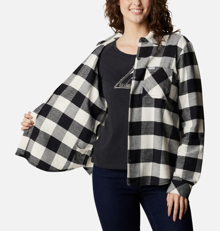 Women's Columbia Anytime Casual II Stretch Long Sleeve Shirts Black / White | CA-C4L35