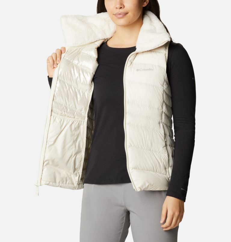 Women's Columbia Autumn Park Jackets Cream | CA-AL86C