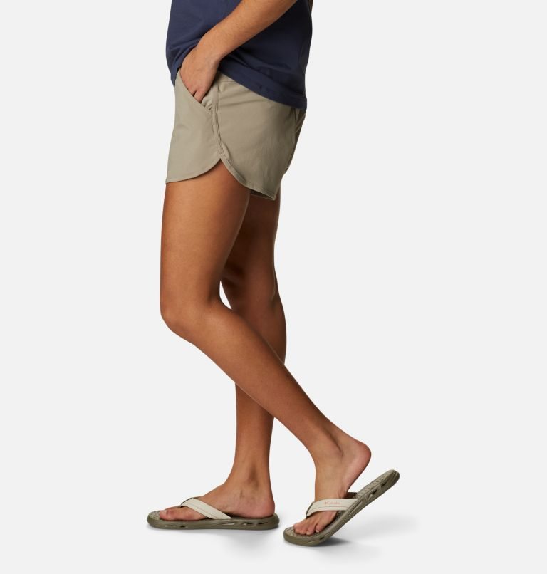 Women's Columbia Bogata Bay Stretch Shorts Khaki | CA-X5LA6