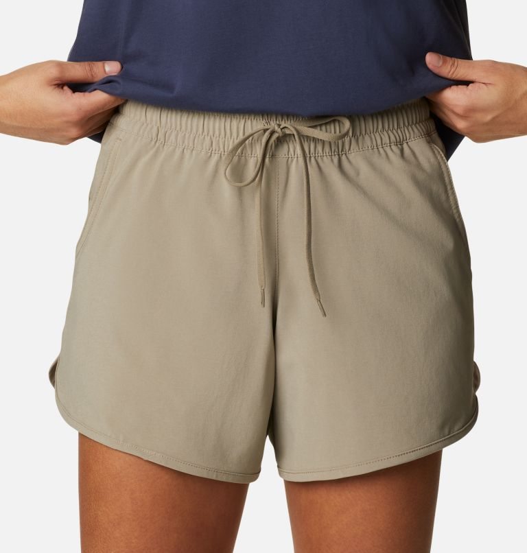 Women's Columbia Bogata Bay Stretch Shorts Khaki | CA-X5LA6