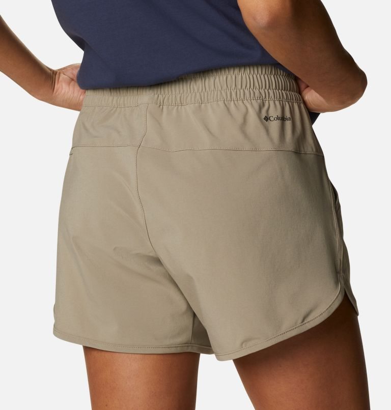 Women's Columbia Bogata Bay Stretch Shorts Khaki | CA-X5LA6