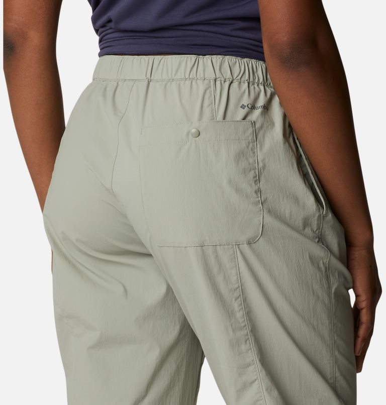Women's Columbia Bowen Lookout Jogger Olive | CA-E0354