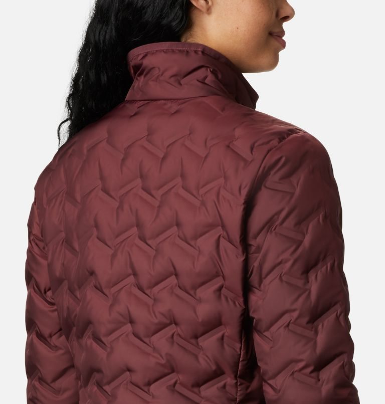 Women's Columbia Delta Ridge Down Jackets Burgundy | CA-GC31L
