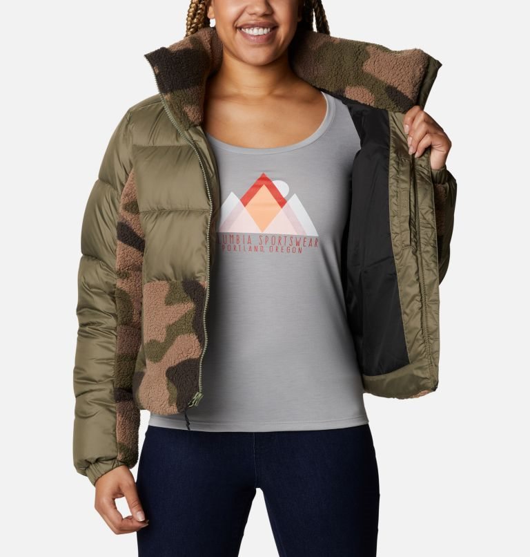 Women's Columbia Leadbetter Point Sherpa Hybrid Jackets Olive | CA-TA56L