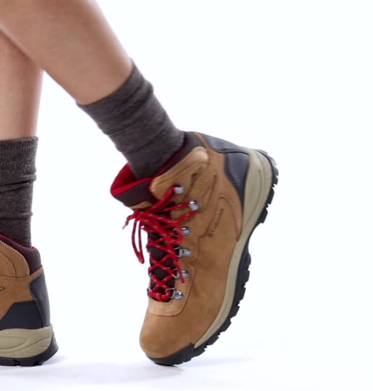 Women's Columbia Newton Ridge Plus Waterproof Amped Hiking Boots Light Brown | CA-G8043