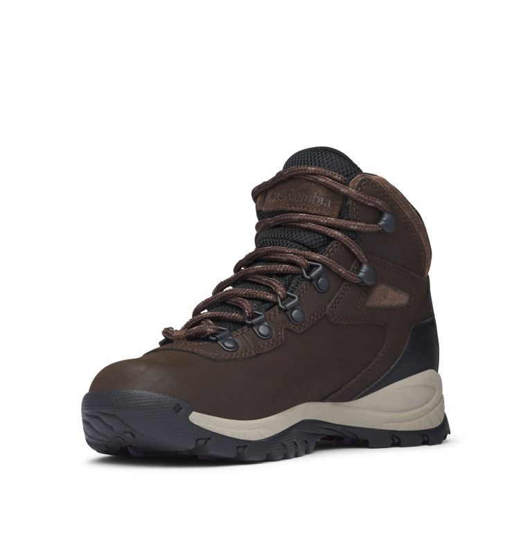 Women's Columbia Newton Ridge Plus Waterproof Hiking Boots Chocolate | CA-KA180
