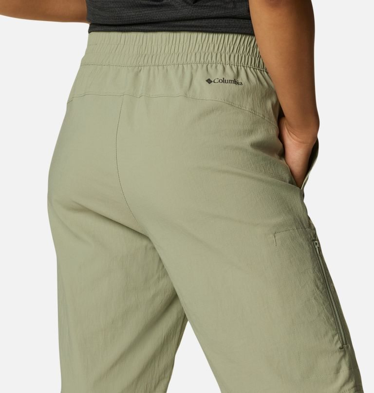 Women's Columbia On The Go Long Shorts Olive | CA-L8160