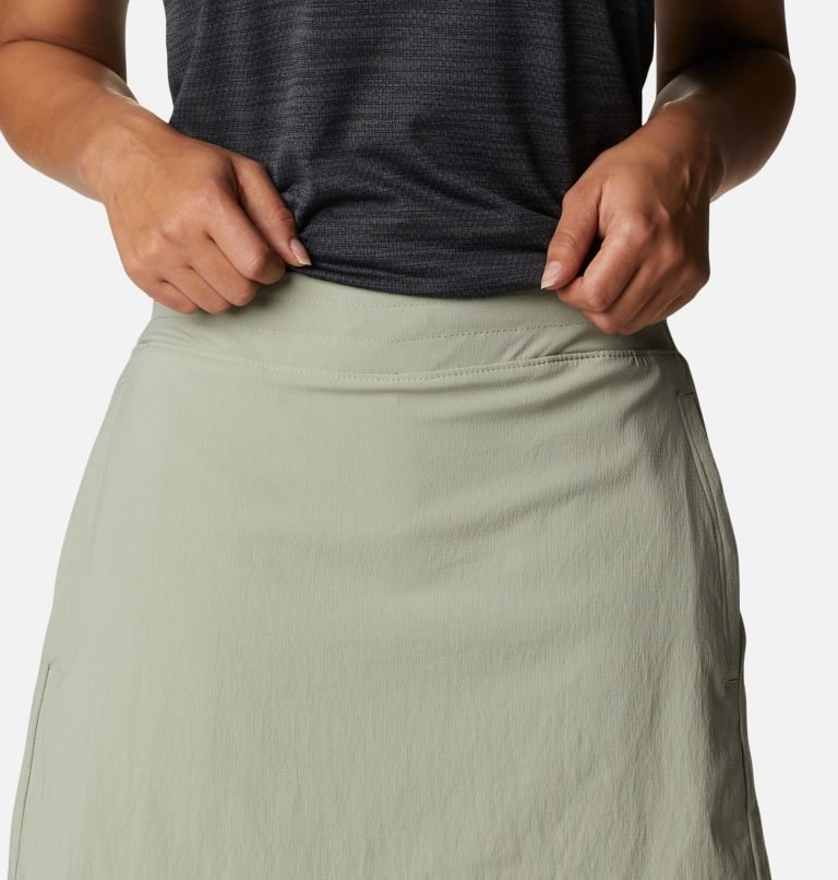 Women's Columbia On The Go Skorts Olive | CA-O6485