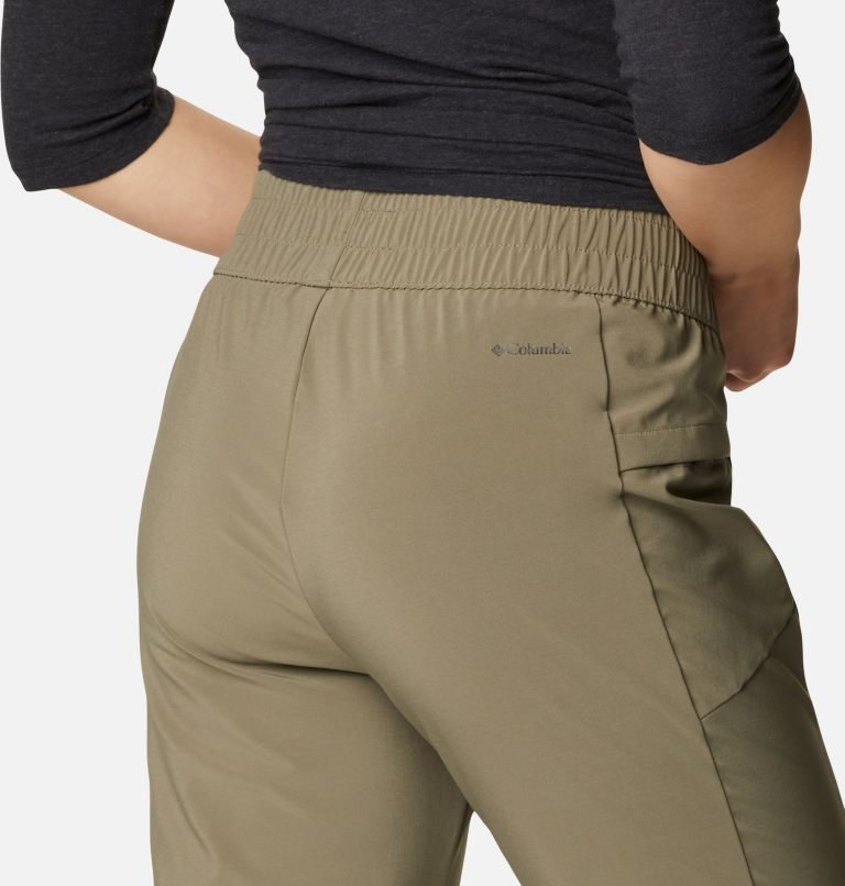 Women's Columbia Pleasant Creek Convertible Pants Khaki | CA-H3CA6