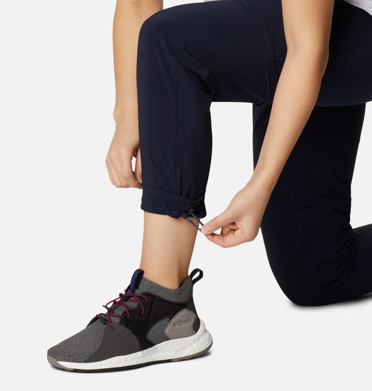 Women's Columbia Pleasant Creek Convertible Pants Navy | CA-R6014