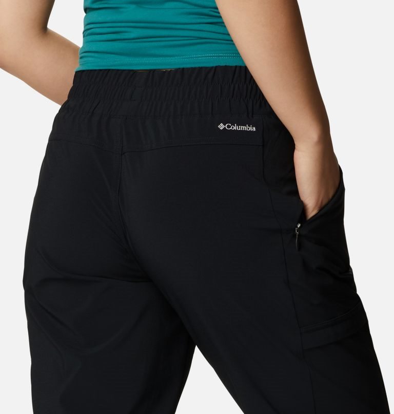 Women's Columbia Pleasant Creek Jogger Black | CA-VC354