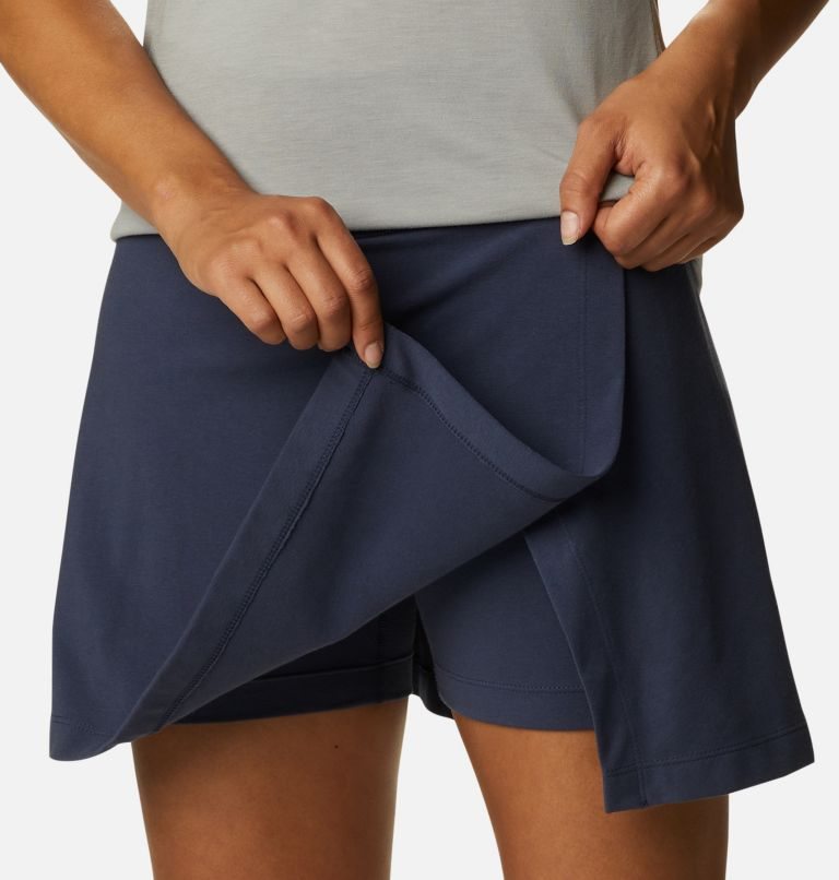 Women's Columbia Trek Skorts Navy | CA-QAL43
